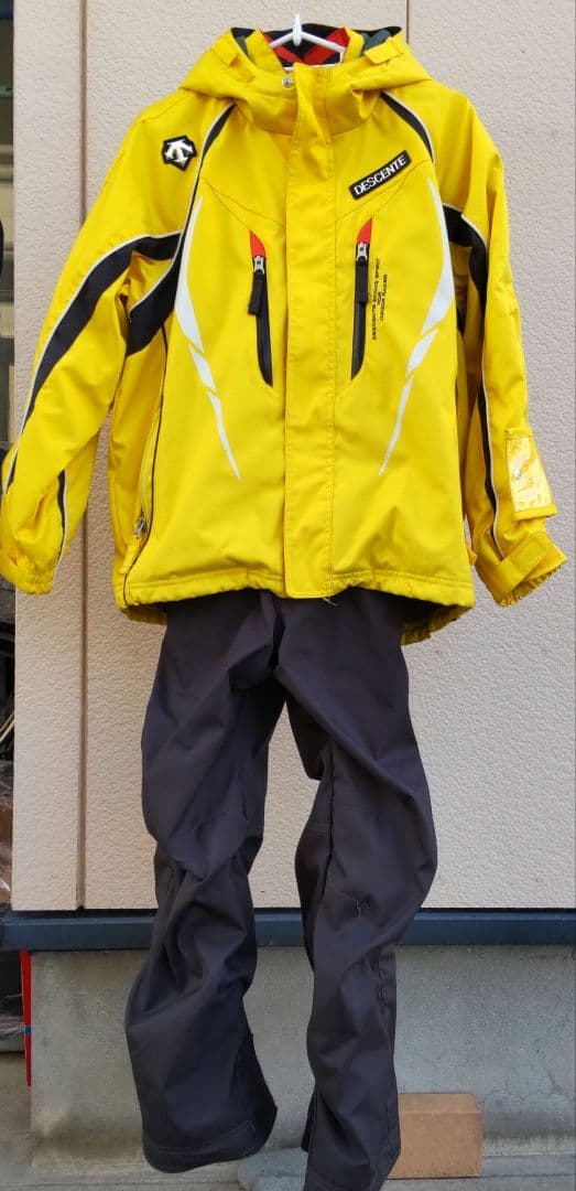 DESCENTE　スキーウェア