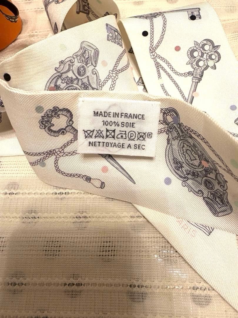 HERMES エルメス Les Cles a Pois【レクレアポア】ツイリー