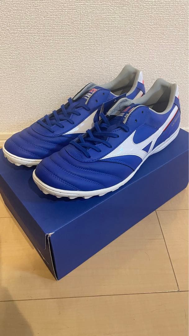 新品未使用モレリアブルー青限定28cmミズノカラートレシュー