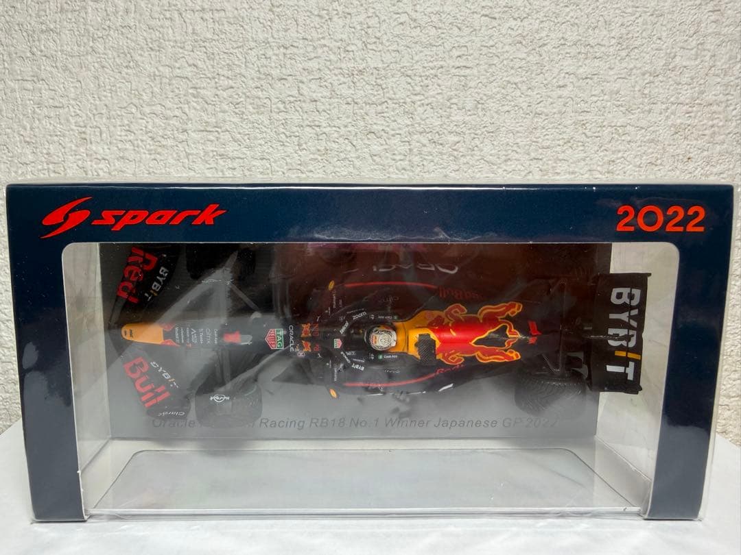 ミニカー 1/43 Oracle Red Bull Racing RB18 #1