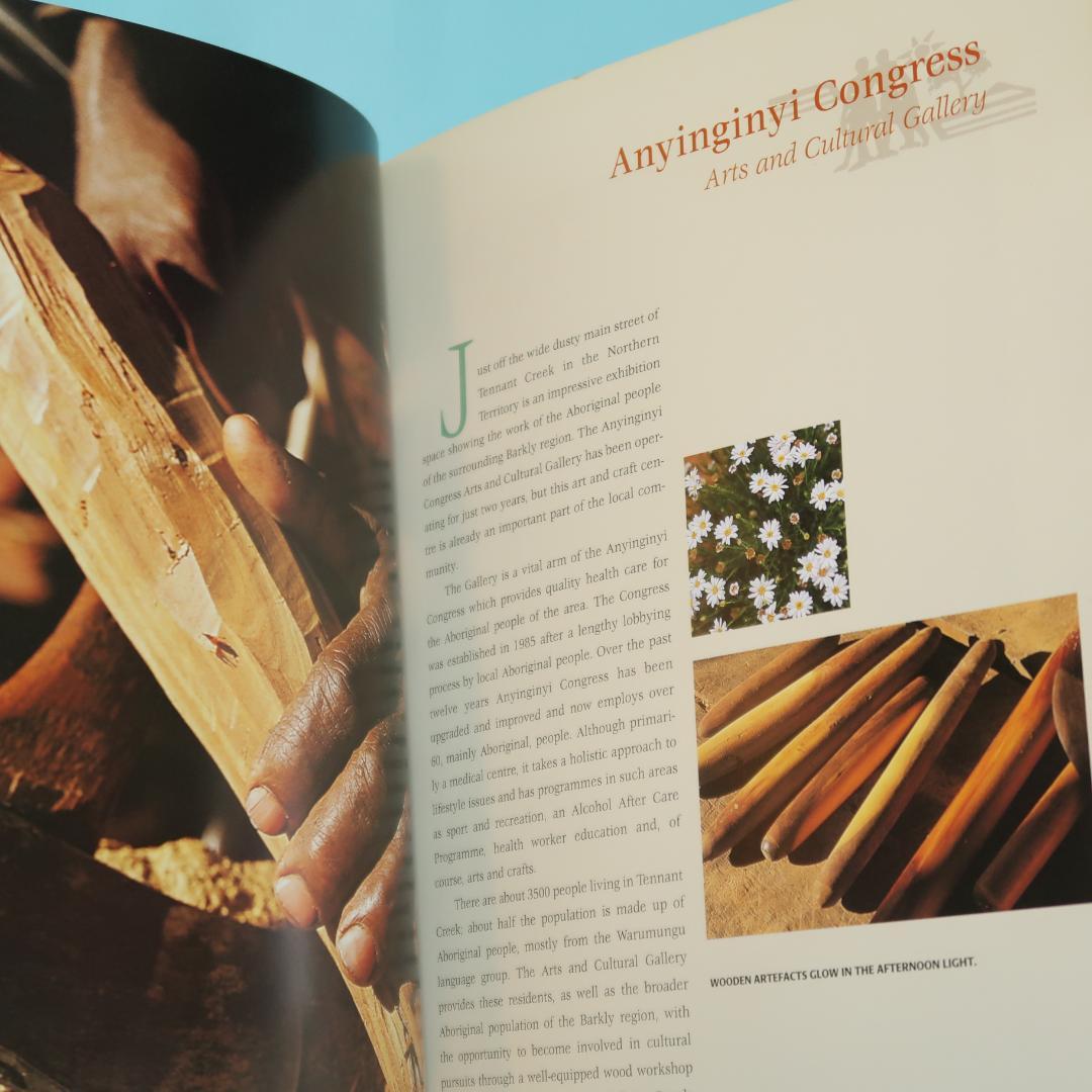 セール！　洋書　Desert Art（オーストラリア先住民 アボリジニ アート）