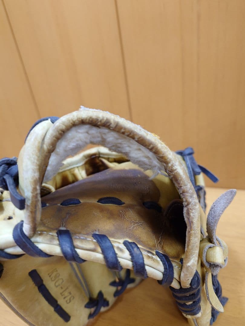 硬式グローブ 内野手用 久保田スラッガー　さらに値下げしました