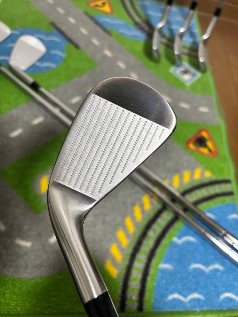 美品 タイトリスト T100（2023)アイアン DGS200 5I〜PW