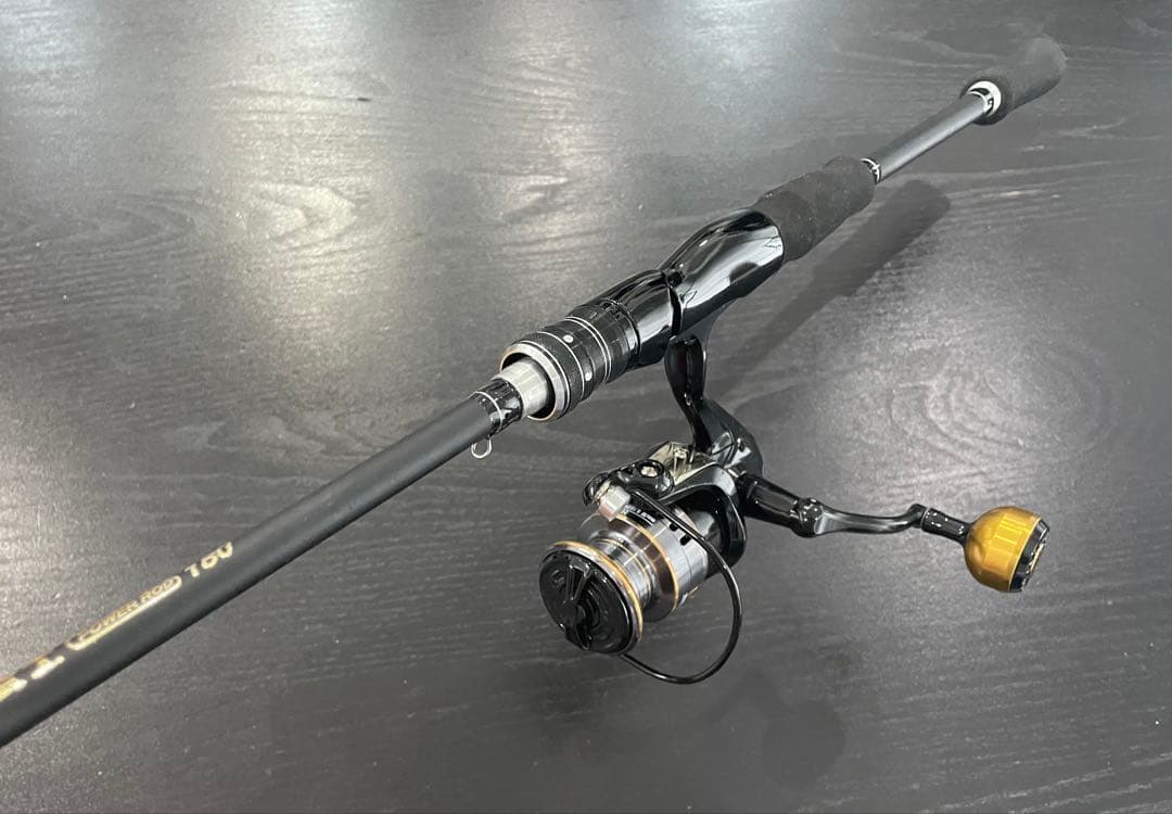 釣りセット2ピーススピニングロッド（210㌢）3000番スピニングリールライン付