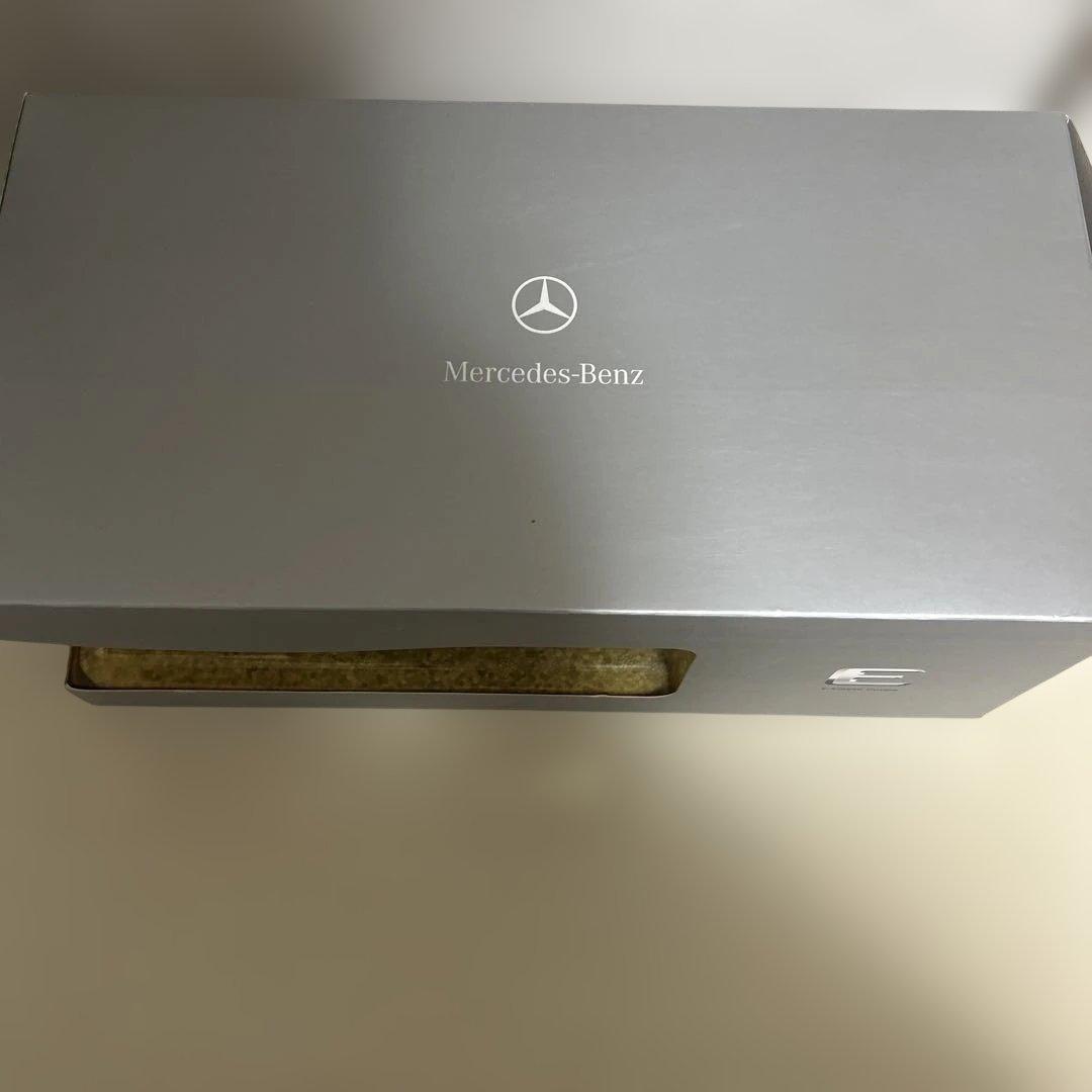 ヨ*シ様 Norev Mercedes-Benz E klasse coupe