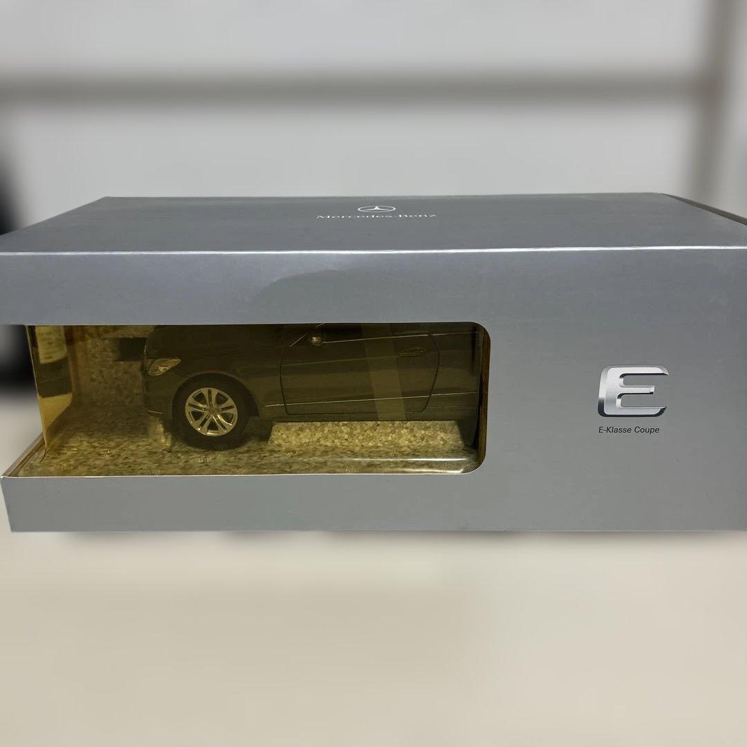 ヨ*シ様 Norev Mercedes-Benz E klasse coupe