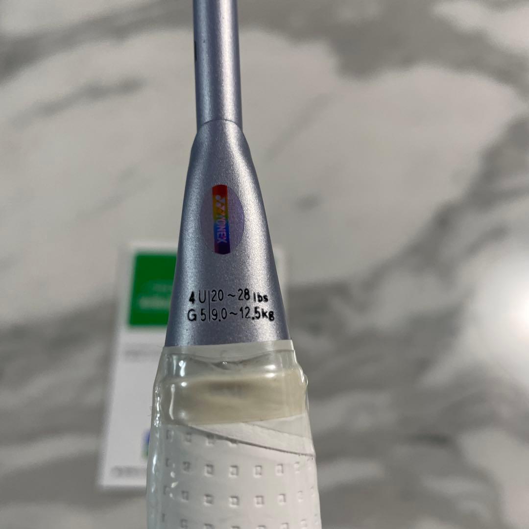 新品　ヨネックス　バドミントンラケット ASTROX88D TOUR 4UG5