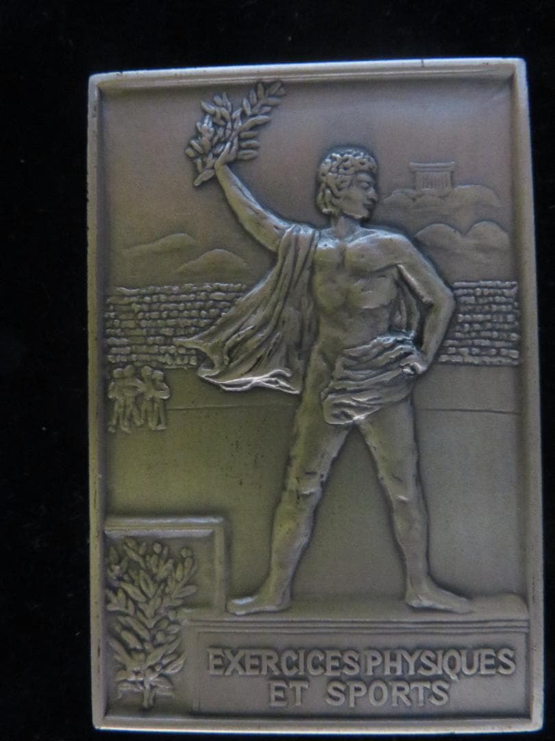 パリオリンピック優勝純銀メダル　　　　【ケース入り】