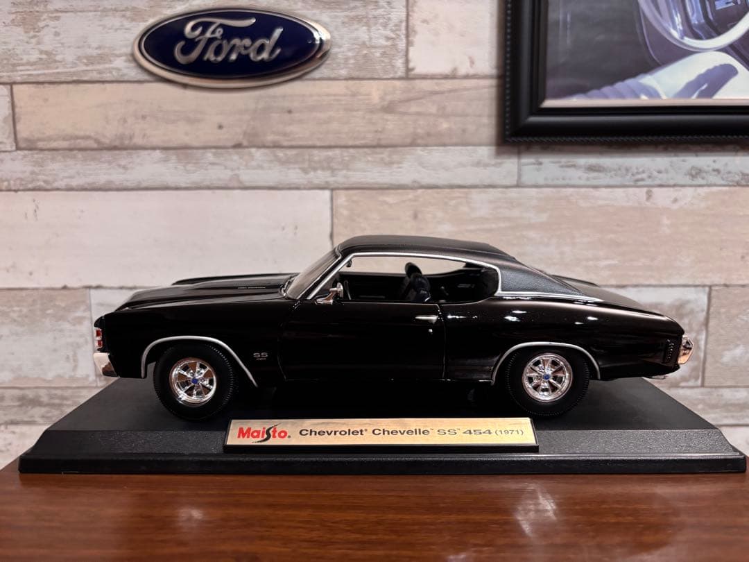 ミニカー 1971 Chevrolet Chevelle SS 454 1/18
