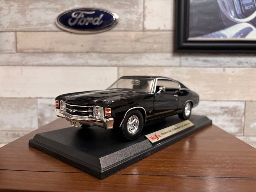 ミニカー 1971 Chevrolet Chevelle SS 454 1/18