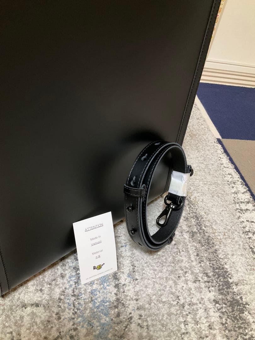 Dr. Martens LOVE MY DOCS トートバッグ