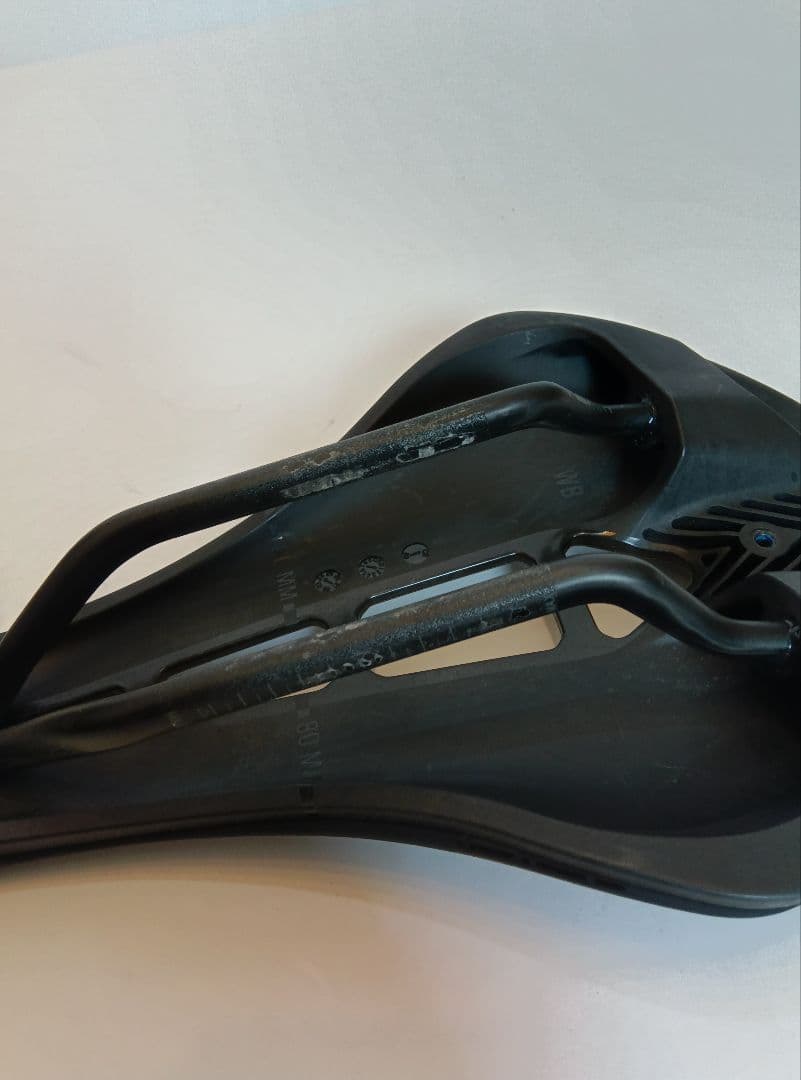 PRO Stealthチームサドル142mmカーボンレール