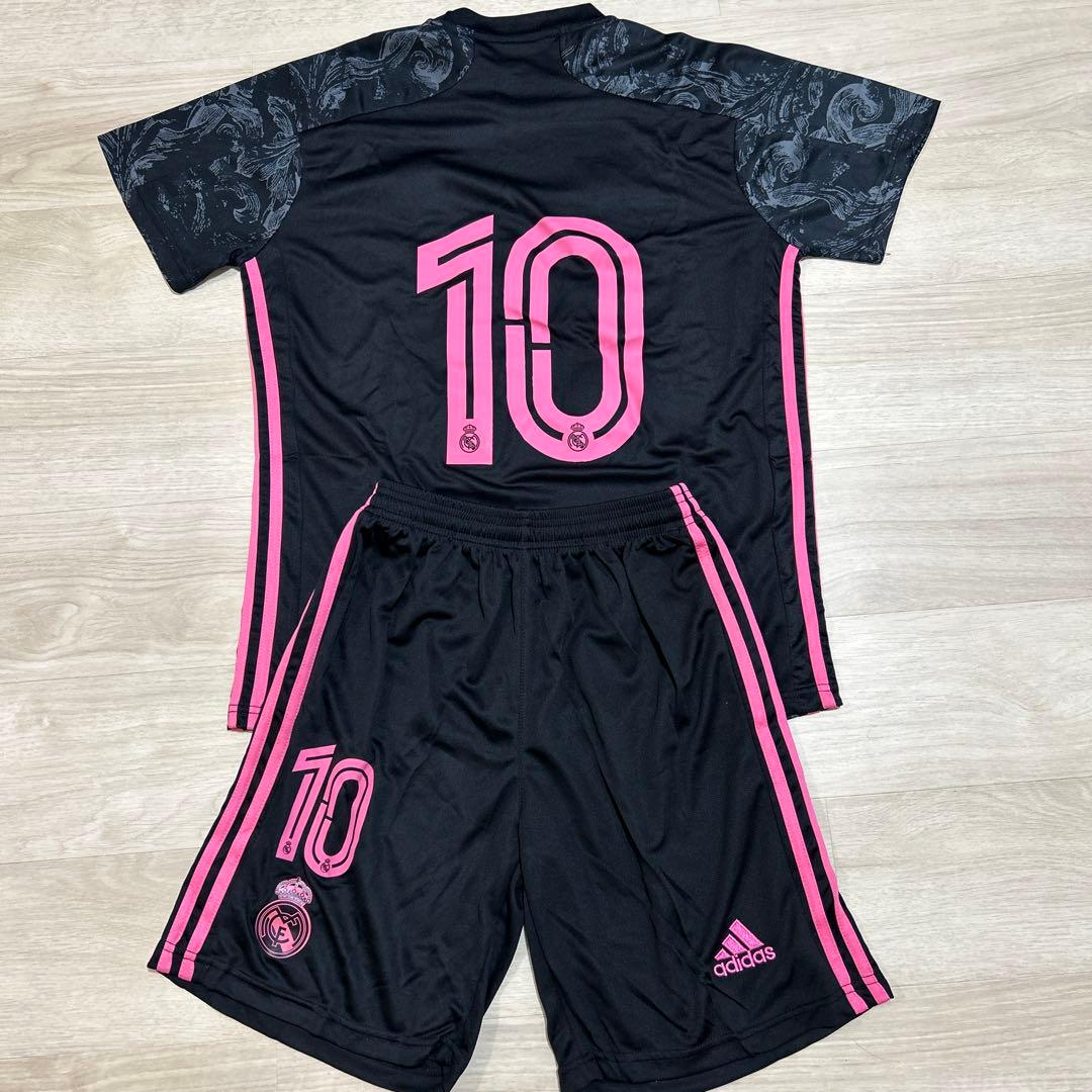 上下５着セット❗️レアルマドリード　レプリカユニフォームセット