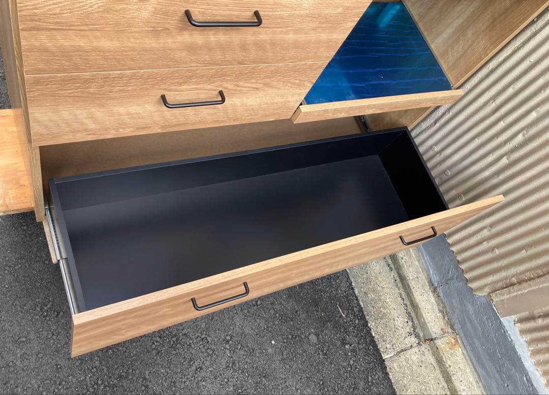 ヴィンテージ調ステンレス天板のキッチンカウンター