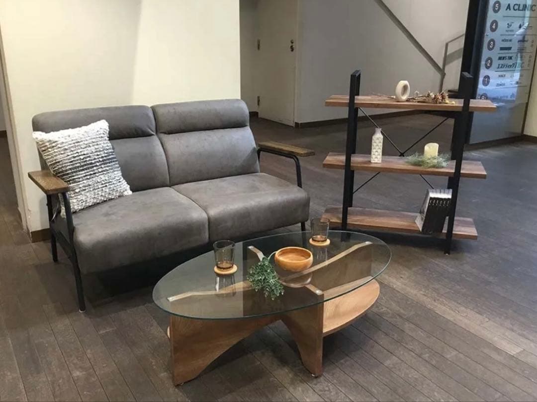 NOCE ガラスローテーブル　美品！※3月末発送