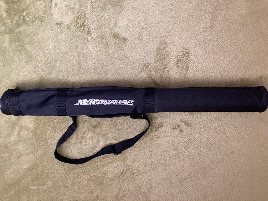 ビヨンドマックスレガシー　84cm ミドルバランス　バットケース付き