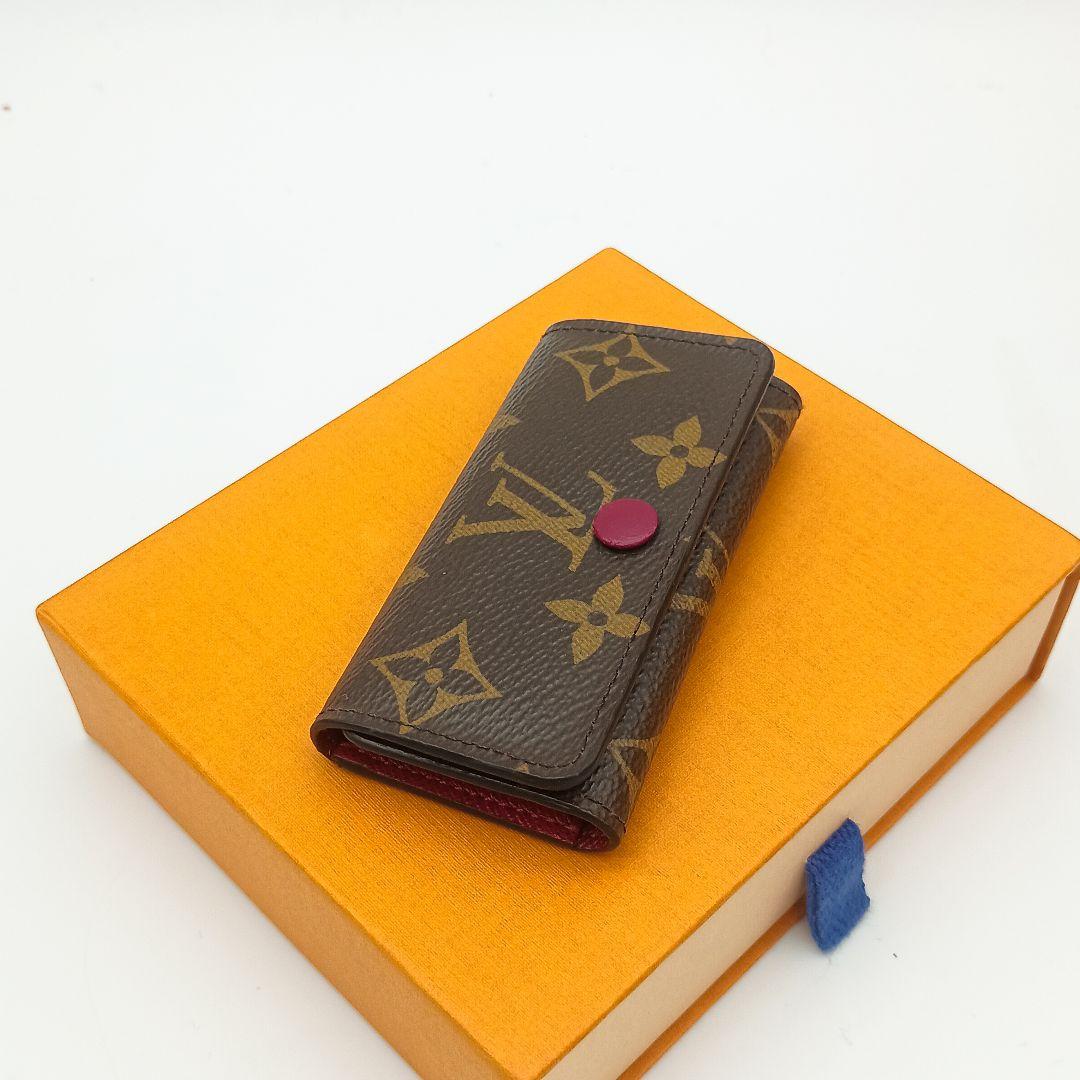 【美品SS】ルイヴィトン　ミュルティクレ4連　モノグラム　フューシャ　キーケース