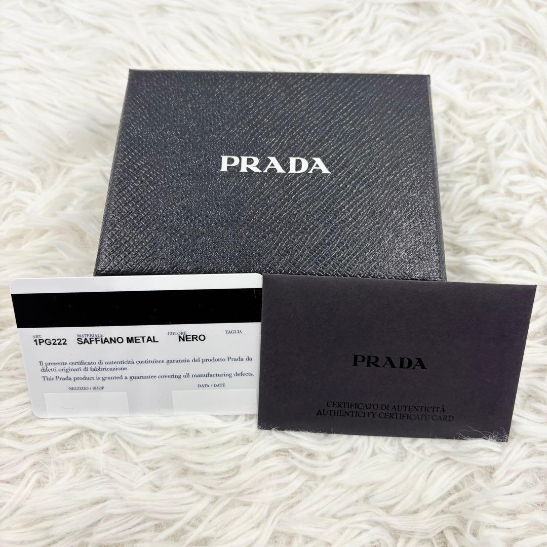 極美品 PRADA プラダ サフィアーノレザー キーケース ブラック 6連