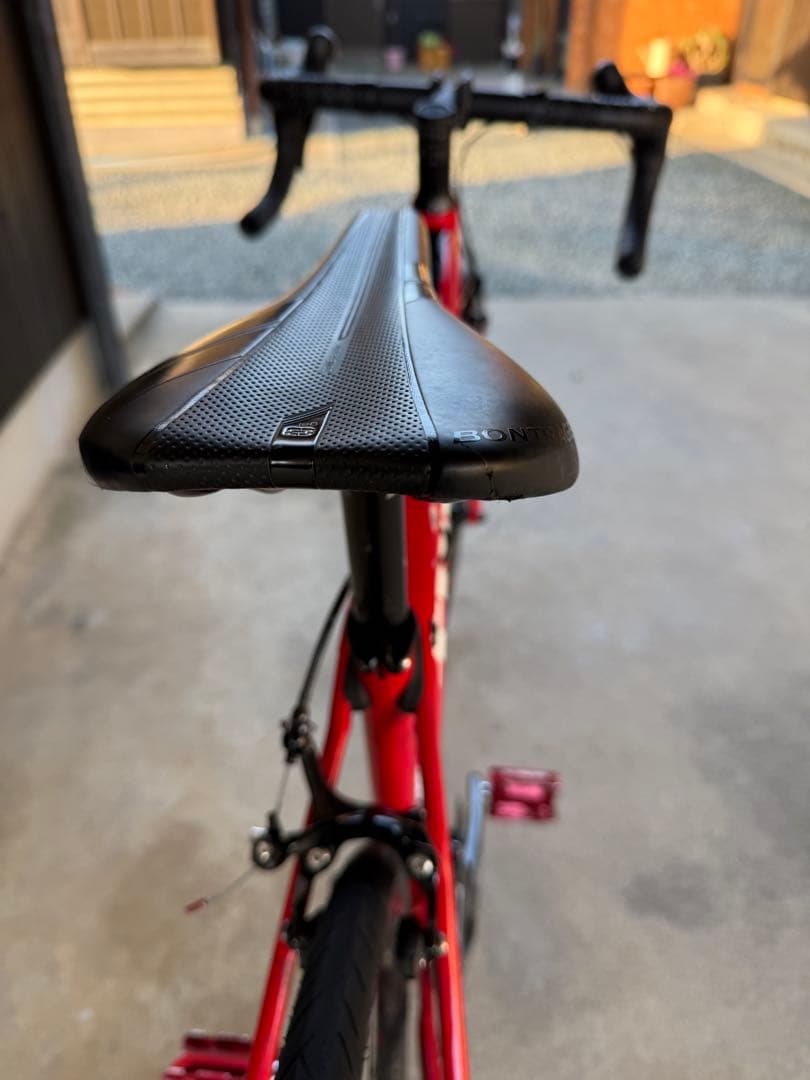 Trek アルミロードバイク ドマーネalr3 レッド　直接引き取り可能