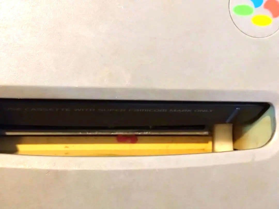 スーパーファミコン　本体　箱付き説明書あり　おまけソフト1つ