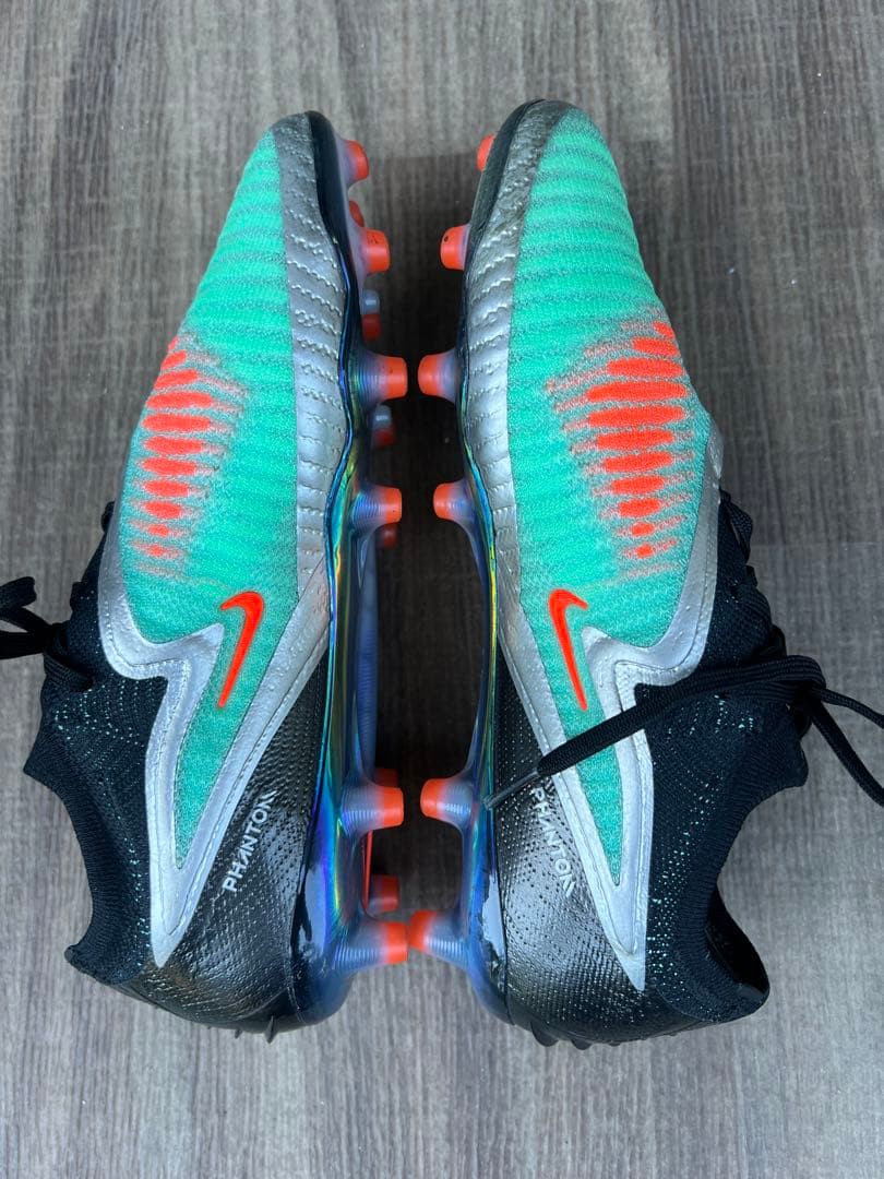 週末再値下げ極美品ナイキファントム6 LOWエリートLE AG-PRO 23.5