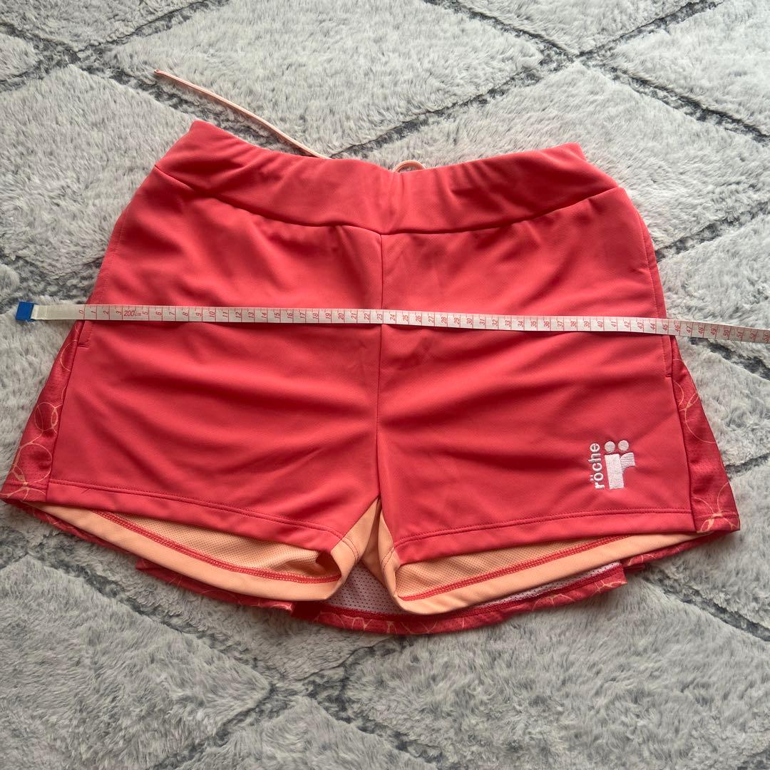 rocheピンク テニスウェア Vネック ショートパンツ付き（M）後ろスカート風