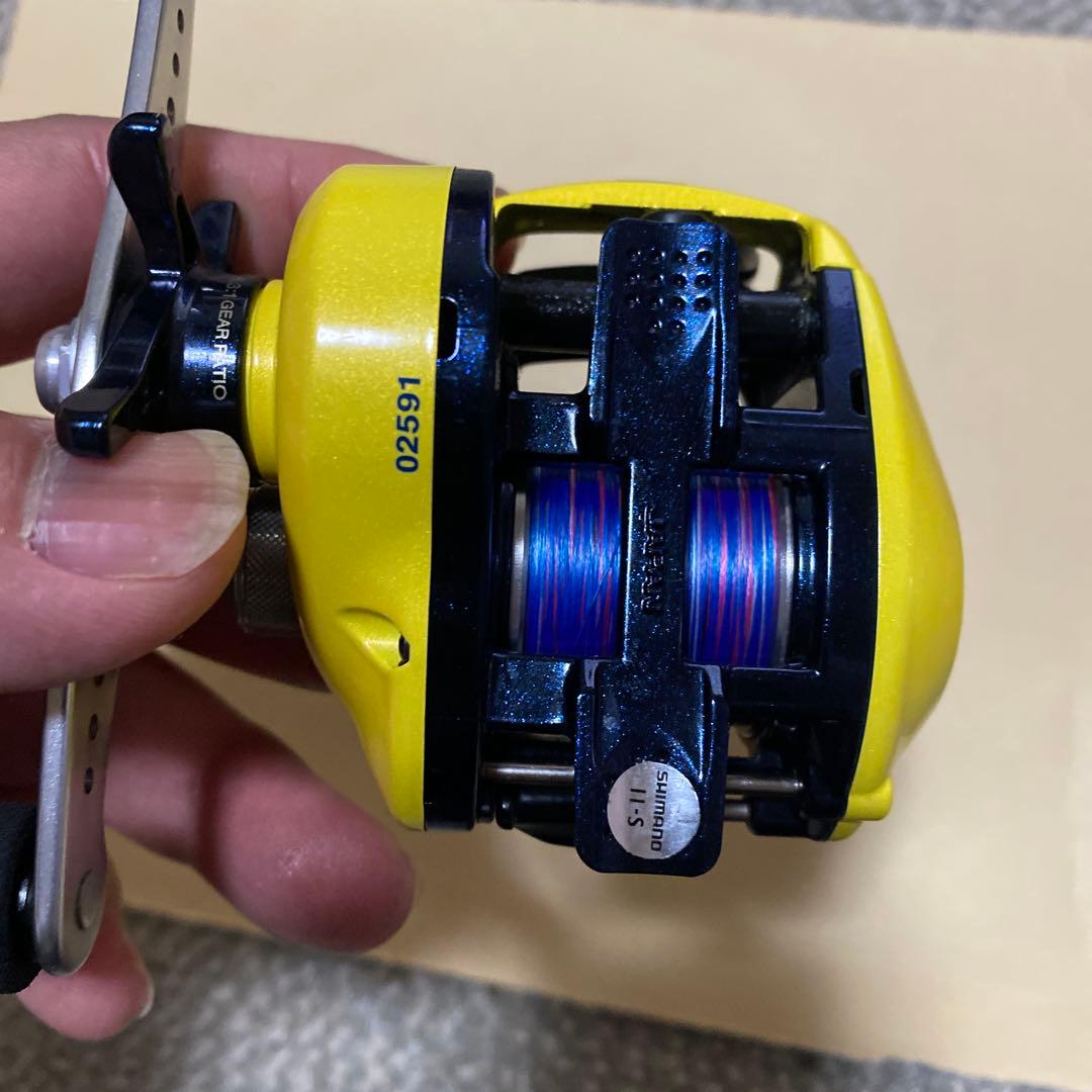 シマノベイゲーム300typeGベイトリール右ハンドル