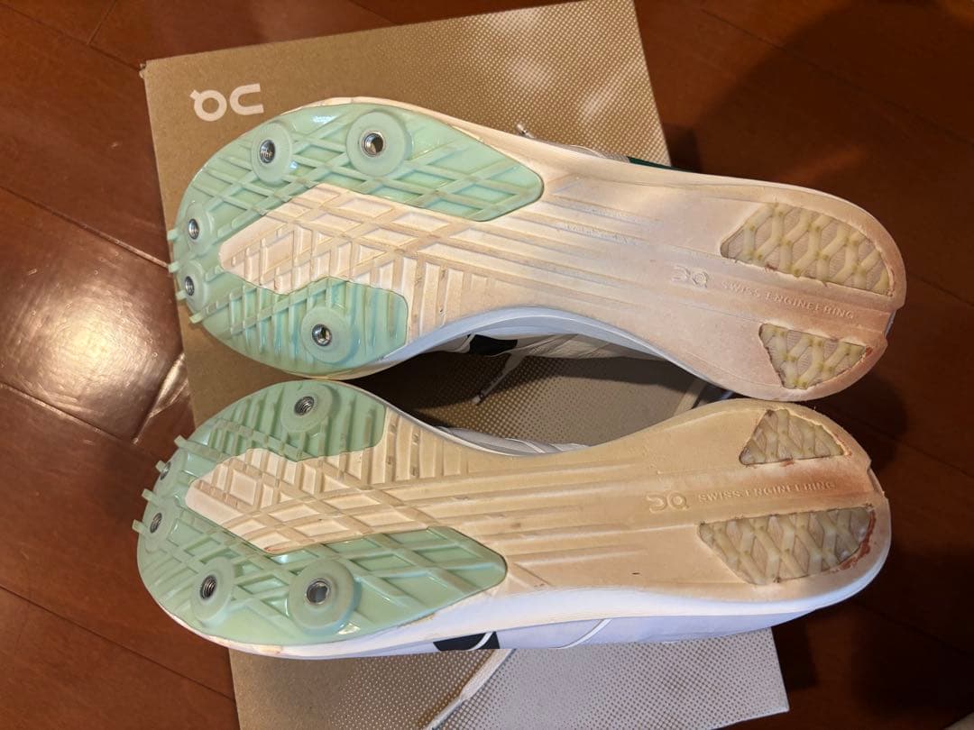 on 陸上スパイク