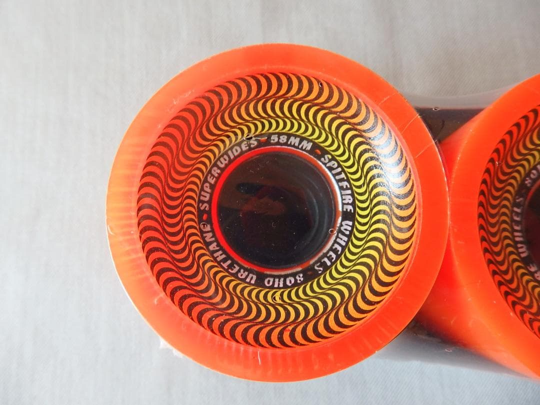 新品◆Spitfire Superwides Orange ウィール◆58mm
