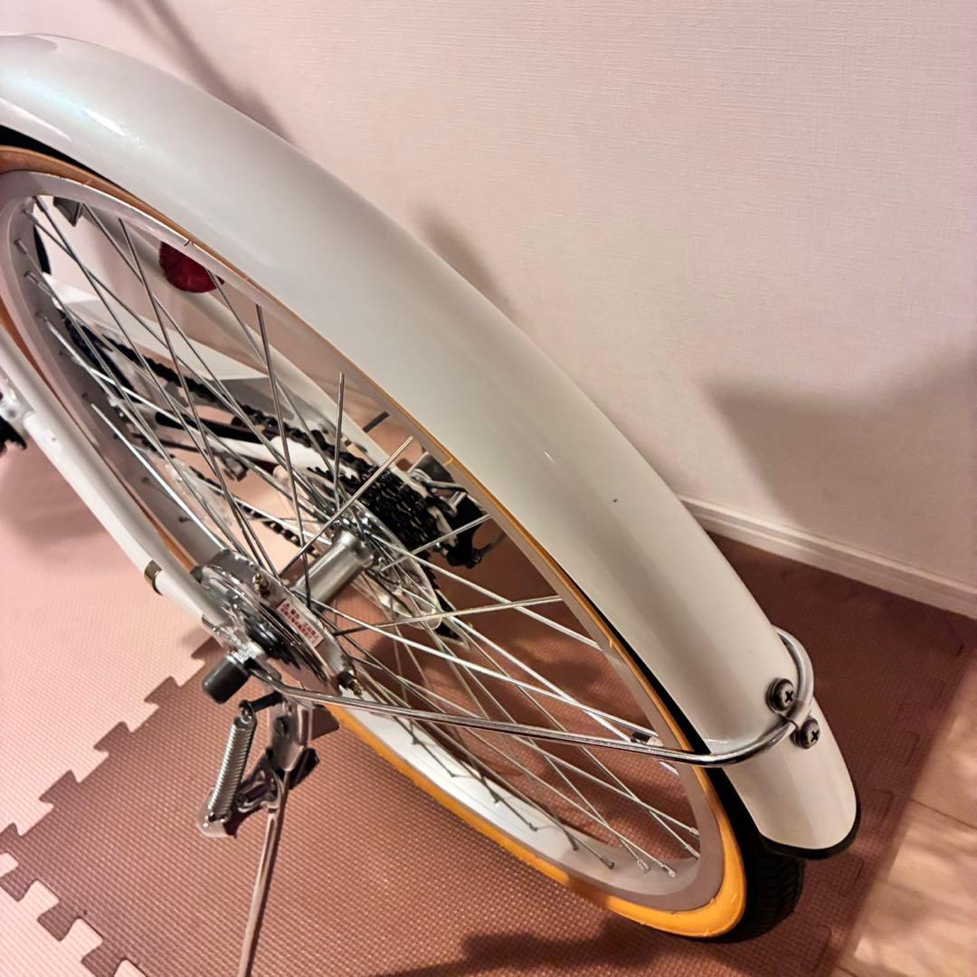 新品 24インチ シティサイクル 自転車　変速ギア　ホワイト　ルピナス　大阪限定
