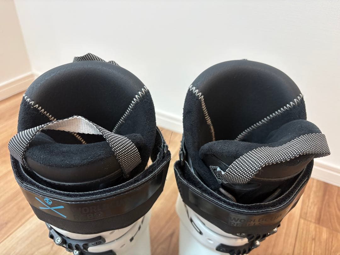 HEAD RAPTOR WCR110スキーブーツ
