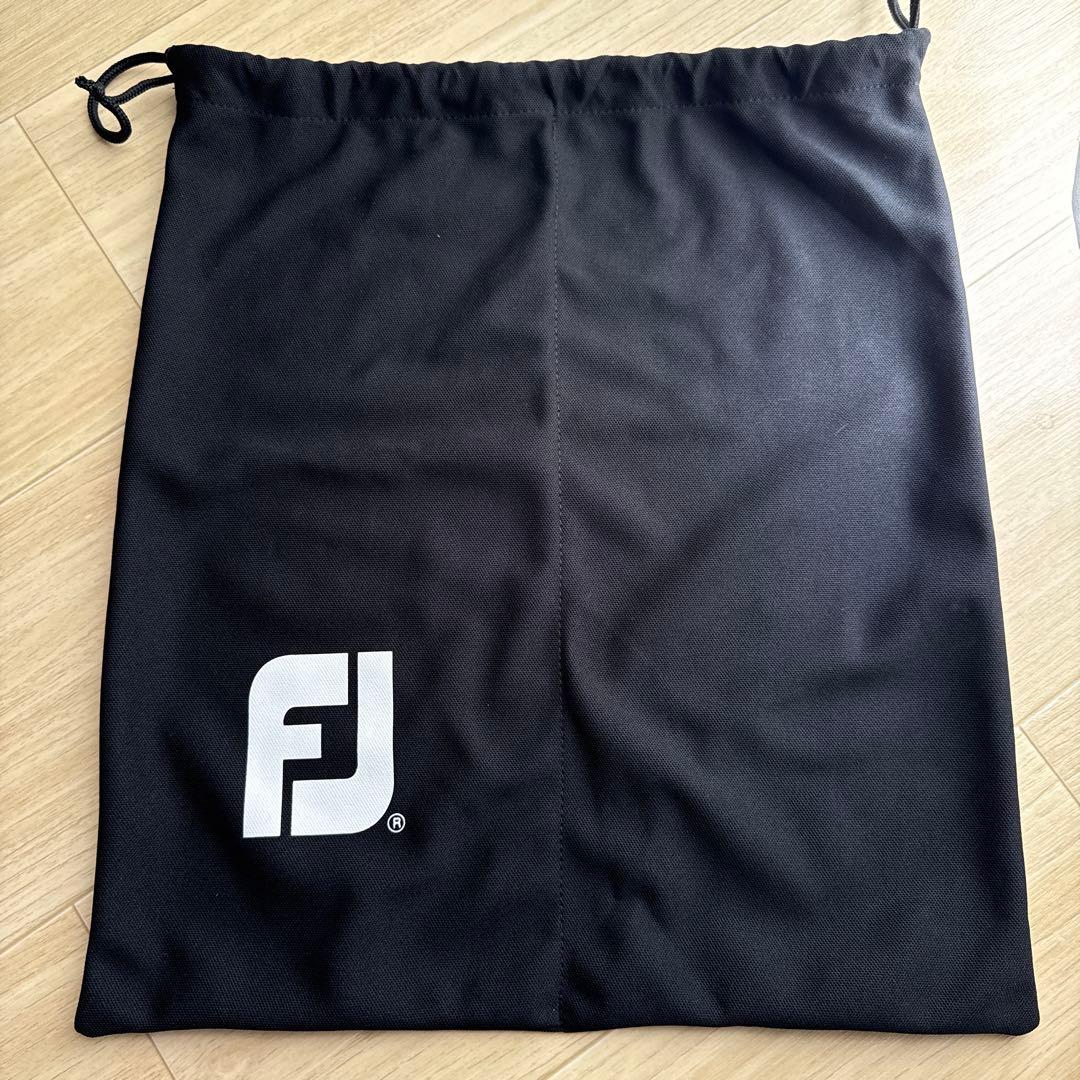 ICON B BLACK ホワイトフットジョイゴルフジュース