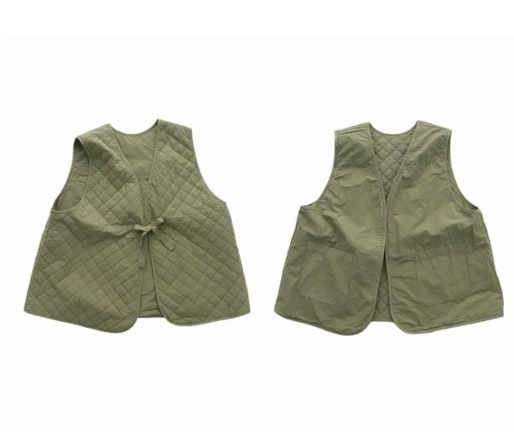 ネストローブ　リバーシブル　キルティングベスト オリーブ