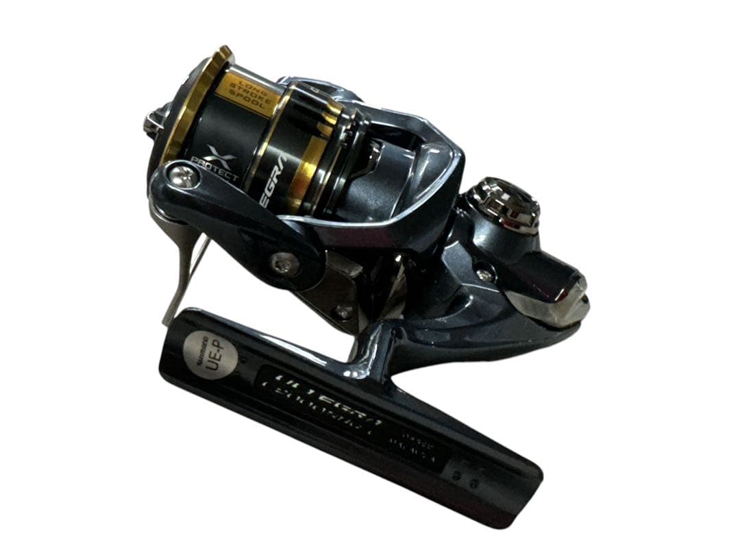 新品　シマノ スピニングリール 21 アルテグラ C2000SHG ライトゲーム