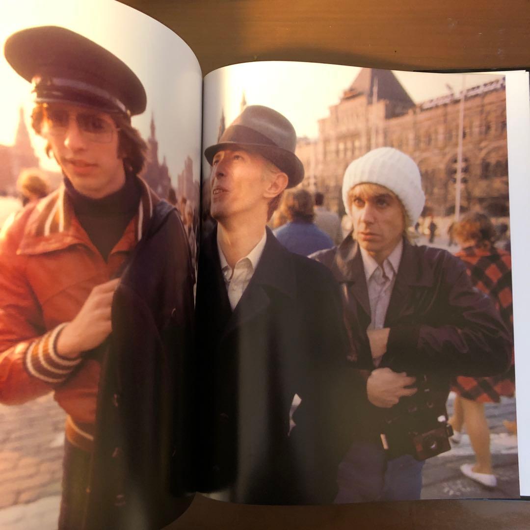 (初版) デヴィッド・ボウイ: Behind the Curtain 洋書