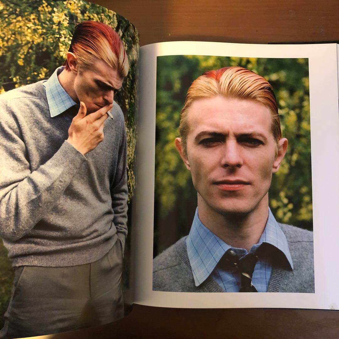 (初版) デヴィッド・ボウイ: Behind the Curtain 洋書