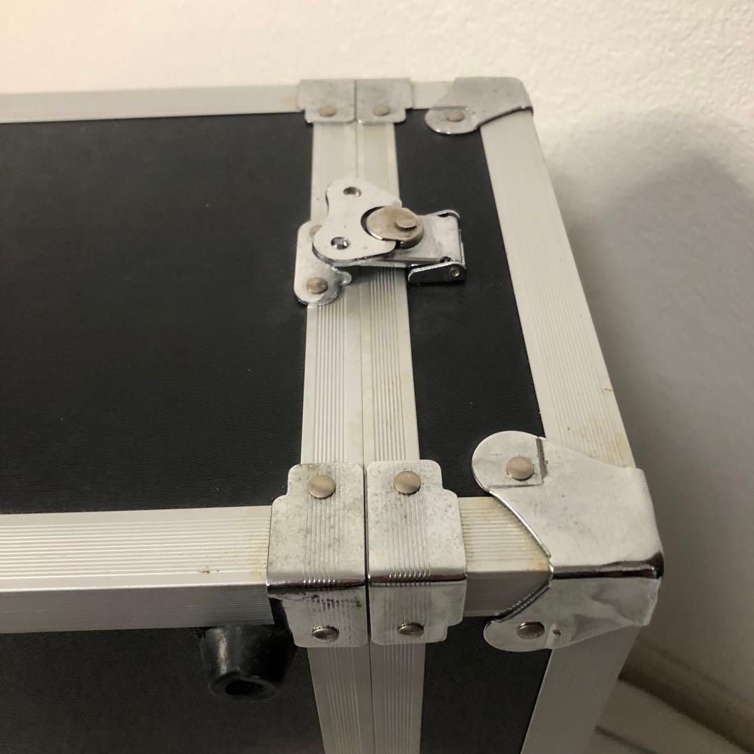 送料込★良品★ラックケース 4U マウントネジ有