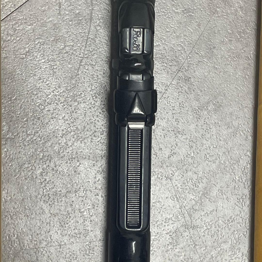 磯竿 2号 540 5.4m 振出 カーボンロッド ケース付（ケース破損あり）