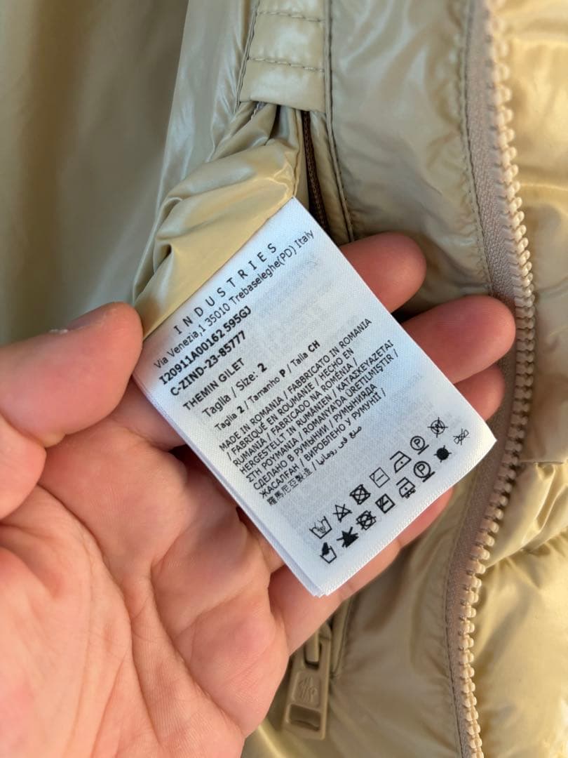 モンクレール　ダウンベスト　2 ベージュ　ゴールド