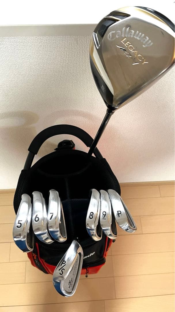 TaylorMade ゴルフバッグ ＆アイアンセット