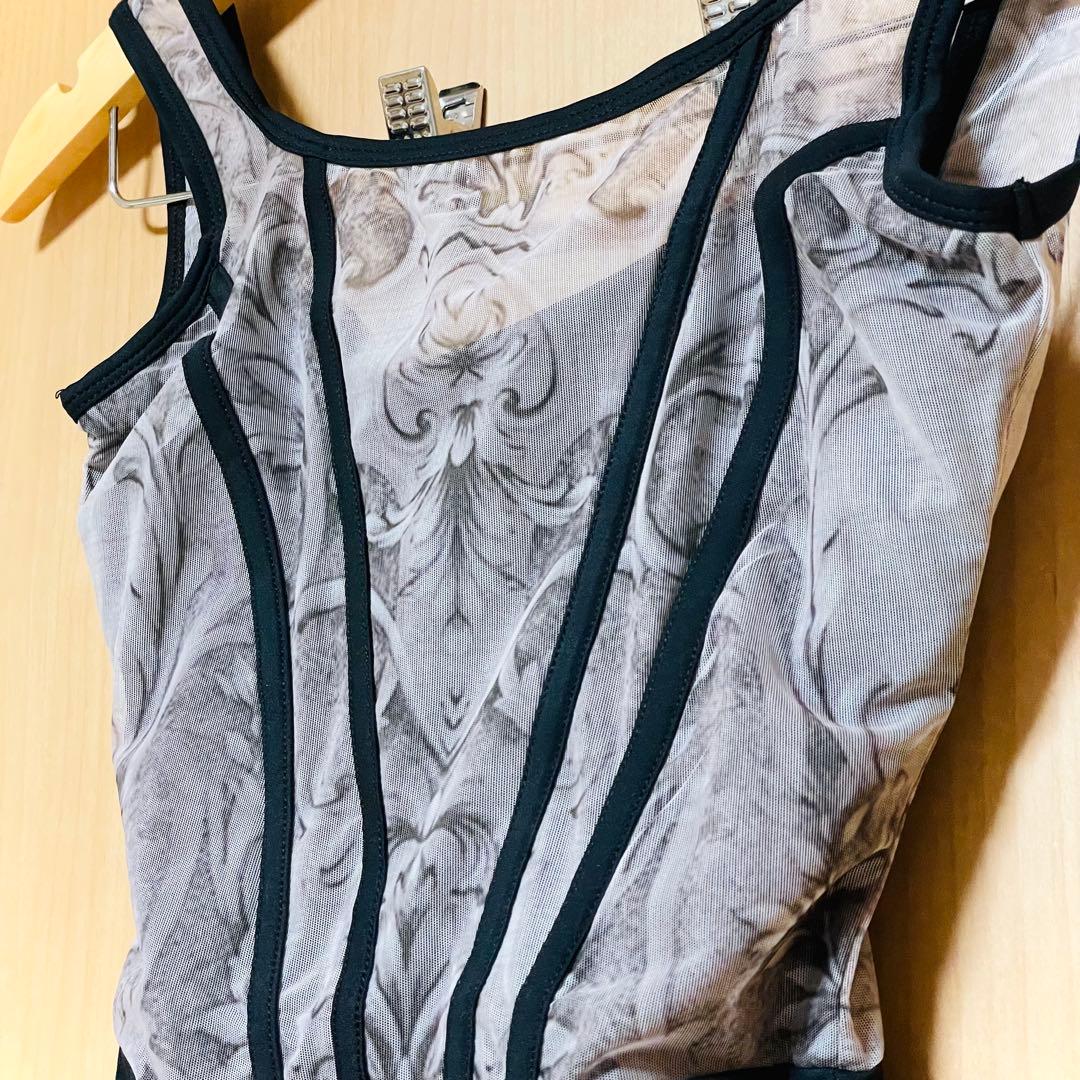 新品未使用 コルセット風 バレエレオタード S パッド付