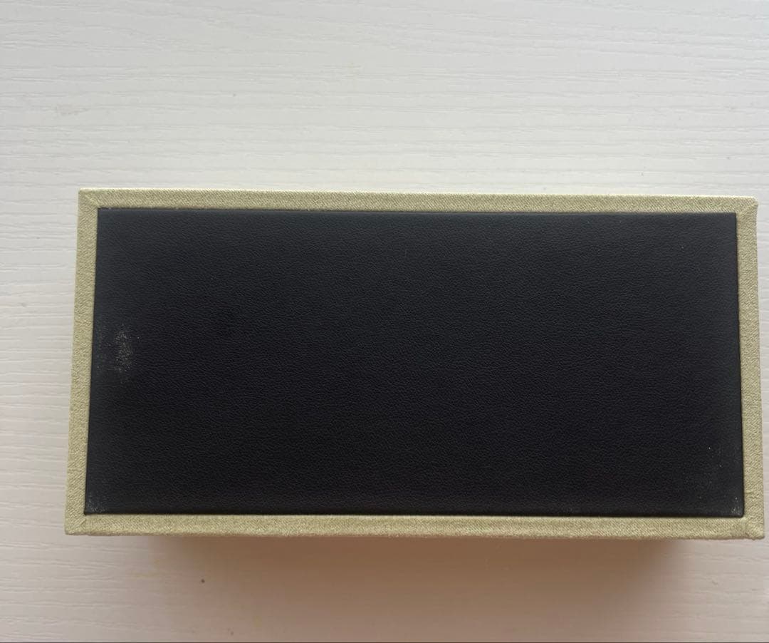 Van Cleef & Arpels ペンダントケース