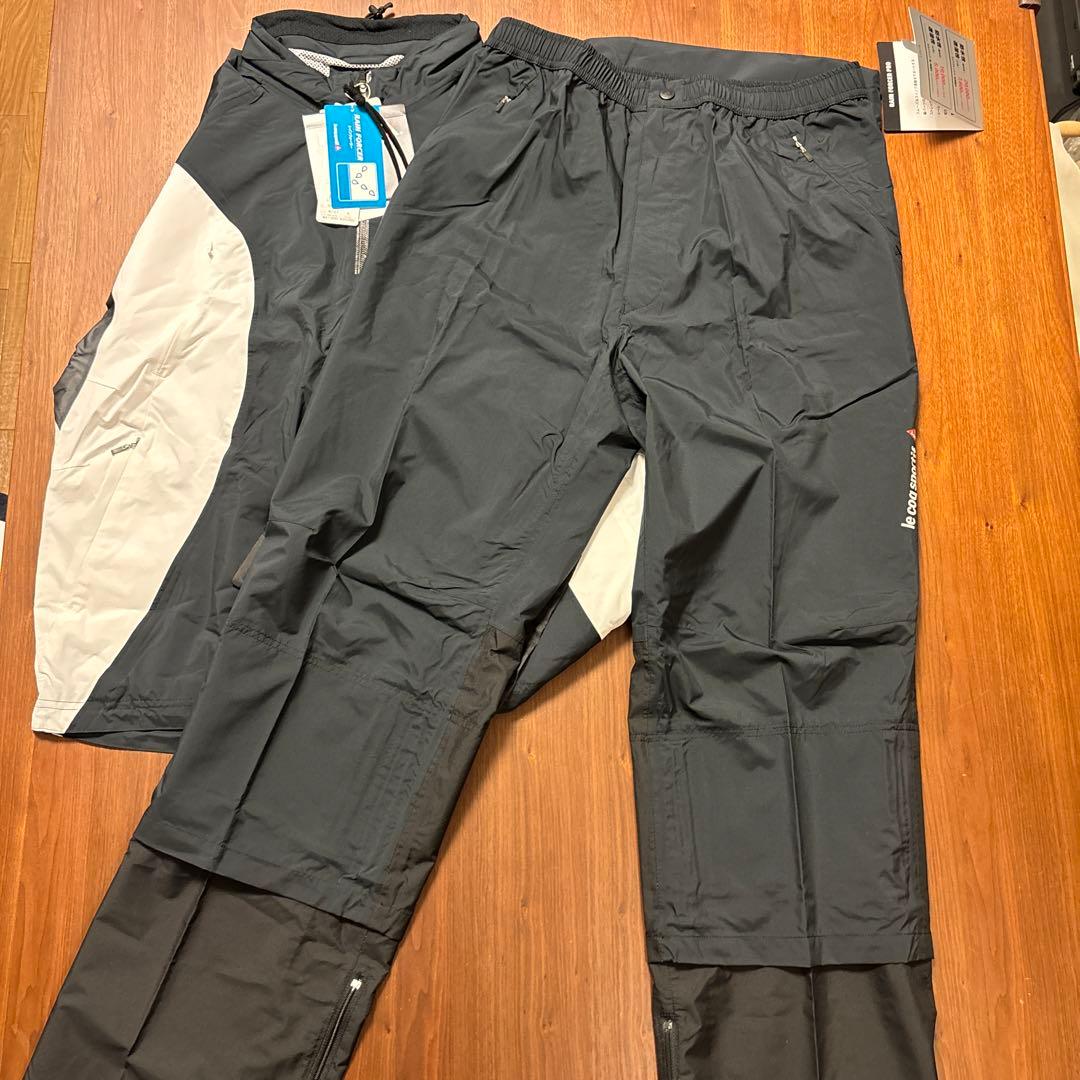 SALE 新品タグ付 ルコックゴルフ上下セット レインウェアL　　袋付 黒白