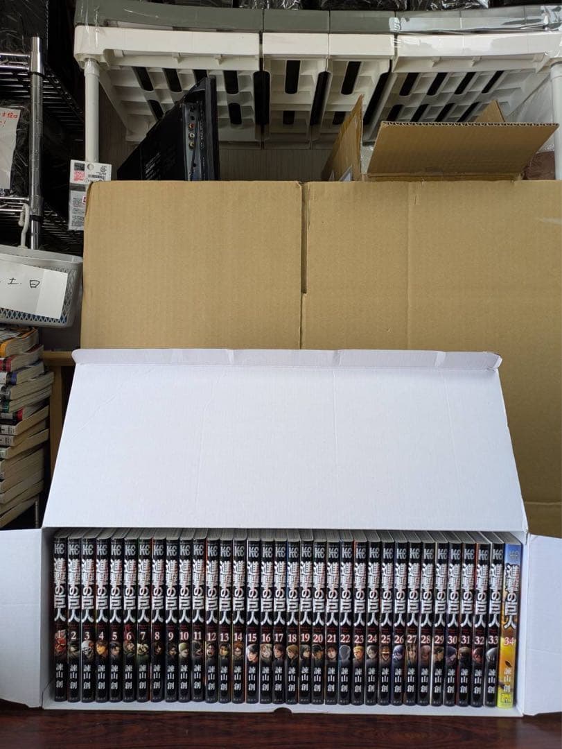 5*読様 良品 進撃の巨人　全巻 美品　本　ヤケなし　オリジナル収納ボックス付き