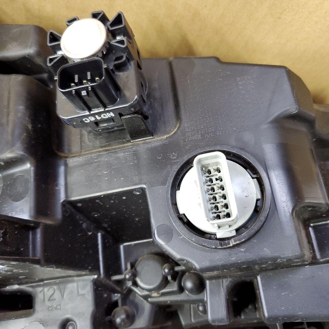 ホンダ、ヴェゼル、左ヘッドライトASSY