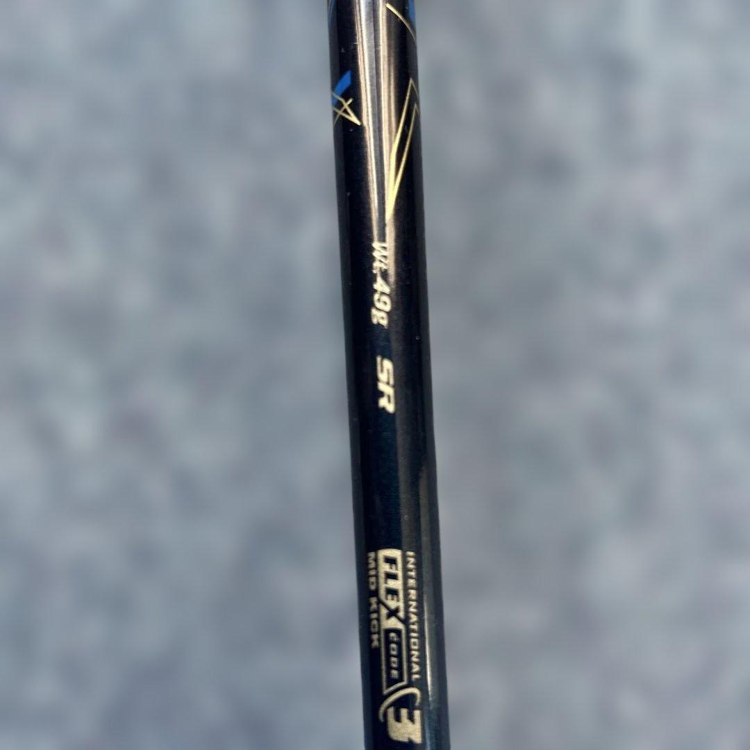 《XXIO》ゼクシオ13 ネイビー 7番アイアン 純正カーボンシャフトSR