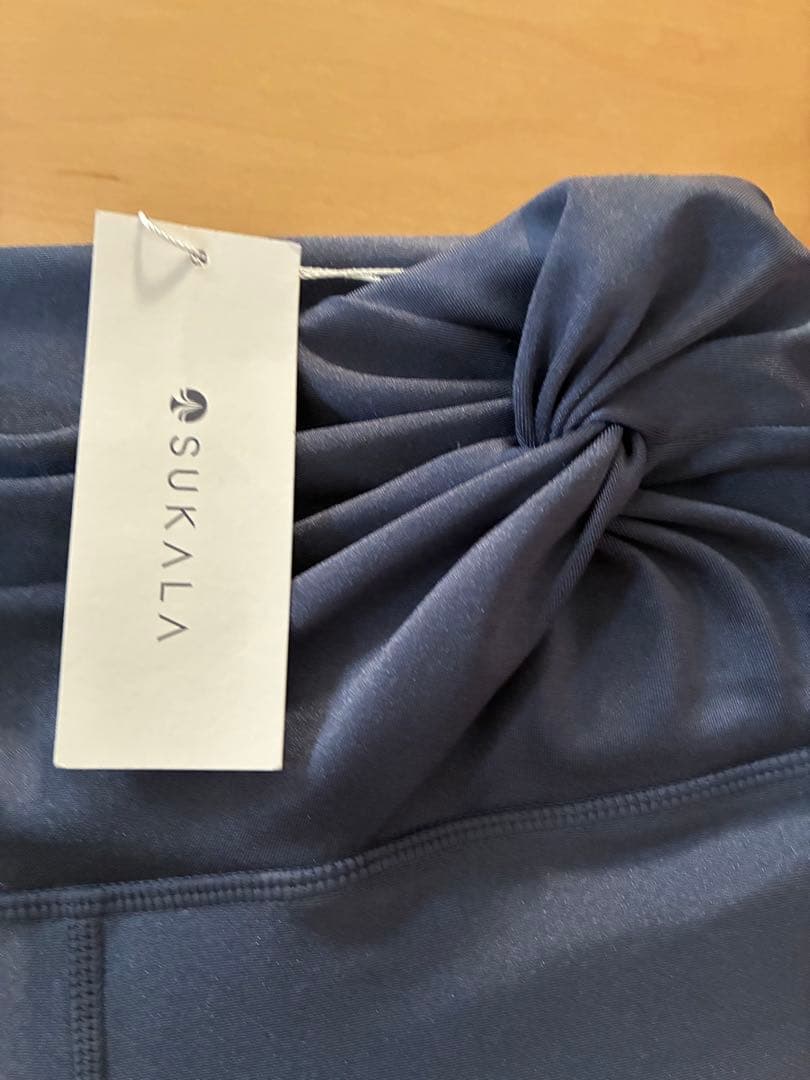 SUKALA ヨガパンツ スモークブルー ツイストウエスト ヨガレギンス