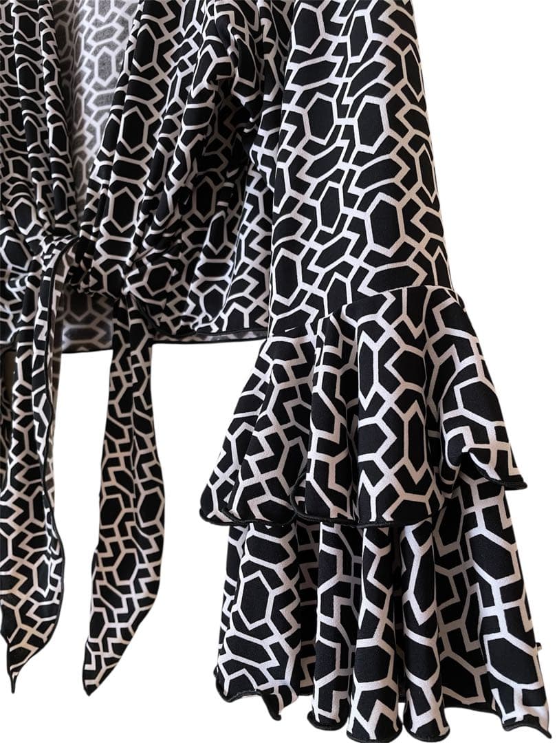 アトリエあいあい　美ストレッチファルダ、ボレロ　セットアップ