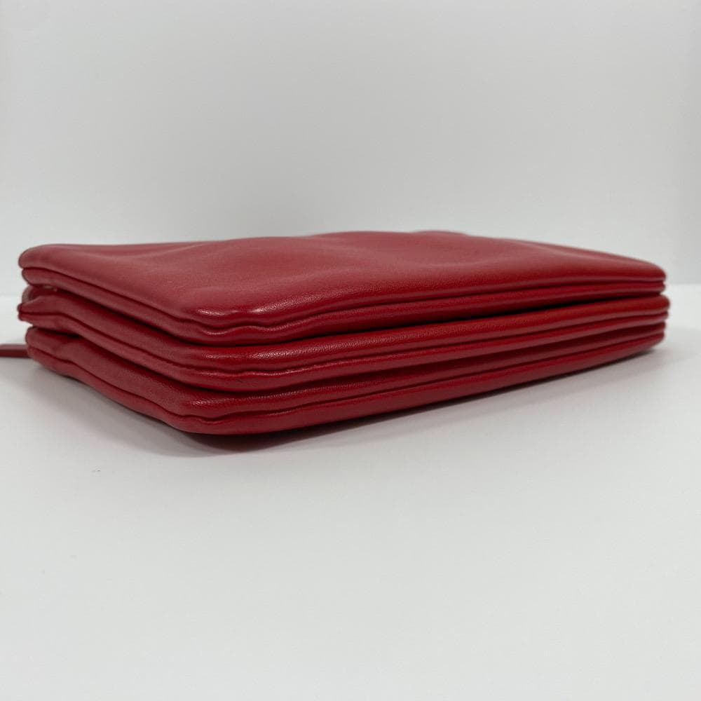 セリーヌ トリオスモール レッド ショルダーバッグ MBZ045