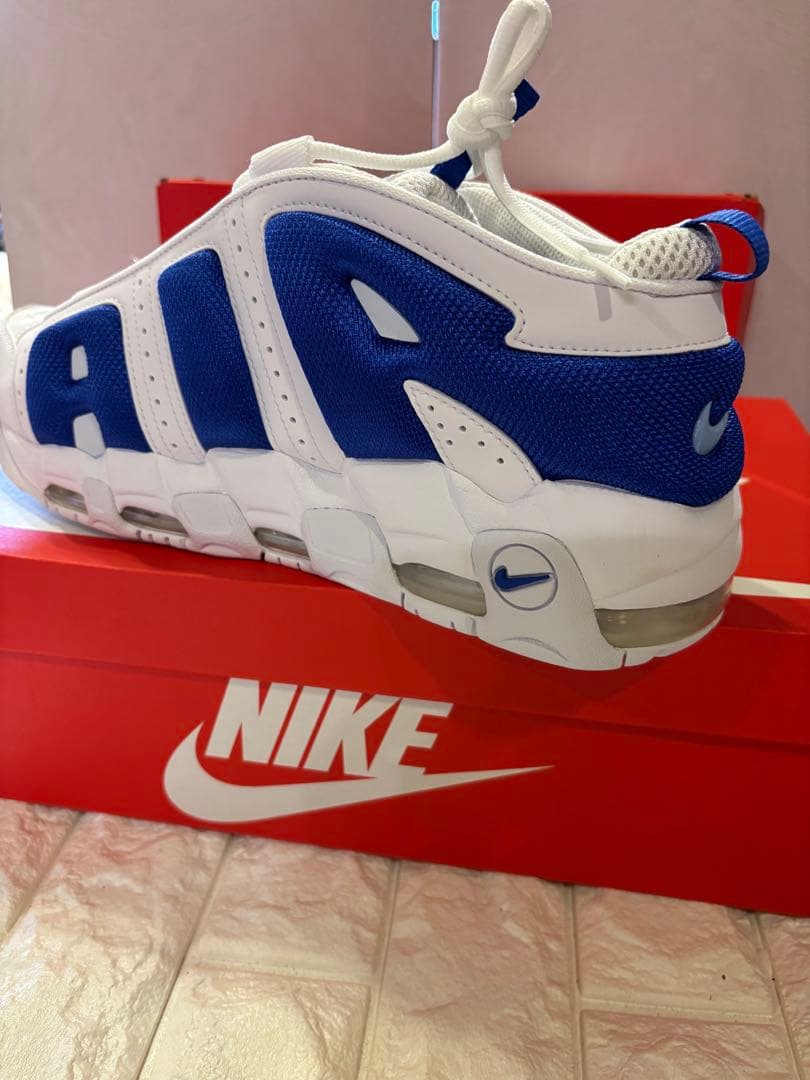 #新品未使用NIKE AIR MOREアップテンポ　ホワイト/ブルー#12.5